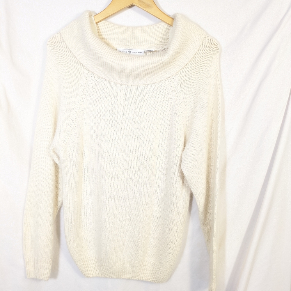 Gorgeous Maggie Lawrence Cream Silk Blend Cowlneck Sweater Soft Warm Luxurious L